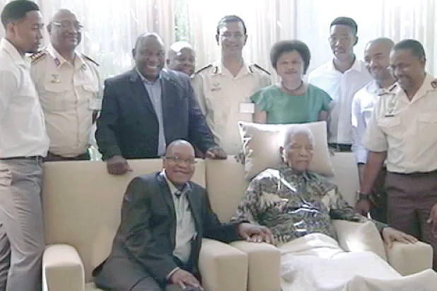 معارك مبكرة حول الإرث السياسي والمالي لمانديلا