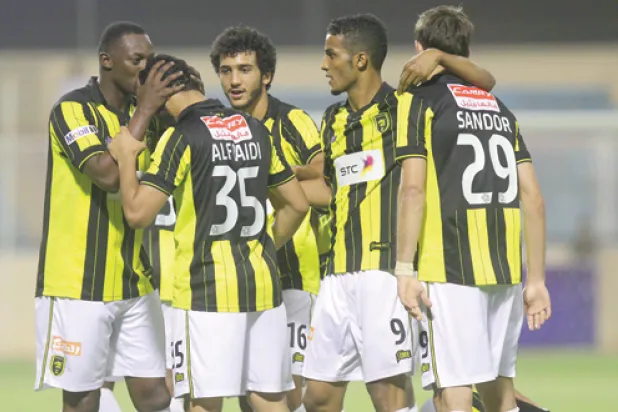 إدارة الاتحاد ترصد 100 ألف ريال لكل لاعب ثمنا لكأس الأبطال