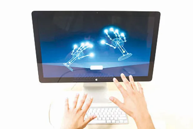 «ليب موشن كونترولر».. جهاز مستقبلي للتحكم بالأجهزة عبر الإشارات