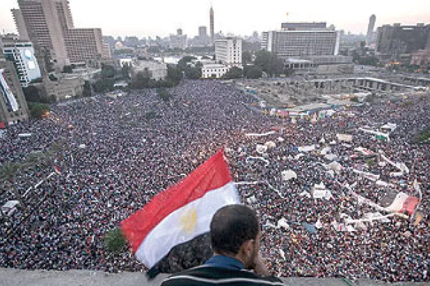 سقوط الشعر في فناء «الثورات العربية»