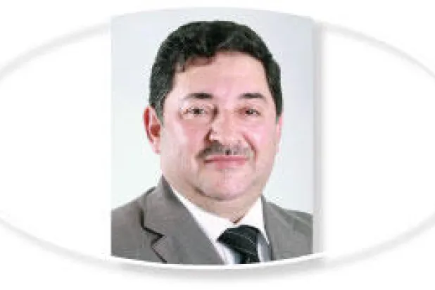 صاحب مكتبة «الحكمة»: هناك حلقة مفرغة بين دور النشر والكتاب