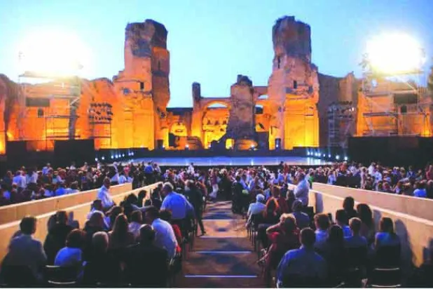 مهرجان حمامات كاراكالا الأثرية في روما بين غناء الأوبرا ورقص الباليه