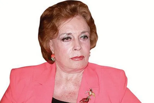 جيهان السادات لـ {الشرق الأوسط}:  الموقف السعودي تجاه مصر مشرف ورجولي