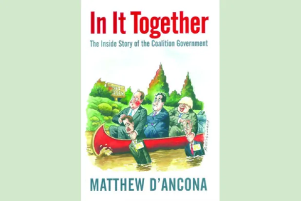 كيف سحب القذافي كاميرون إلى اقتفاء خطى بلير؟