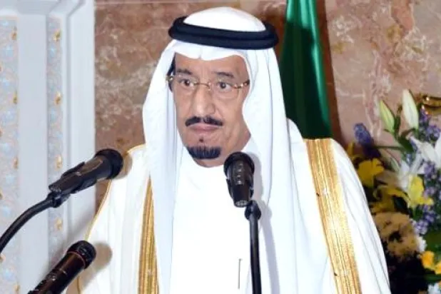 الأمير سلمان بن عبد العزيز لدى إلقائه كلمة خادم الحرمين الشريفين في منى أمس (واس)