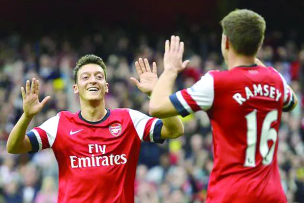 مدافع الآرسنال تعود للعمل بعد غياب 3071 يوما عن البطولات