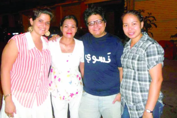 «نسوية كافيه»: مقهى شبابي يجمع المدافعين عن قضايا المرأة في بيروت