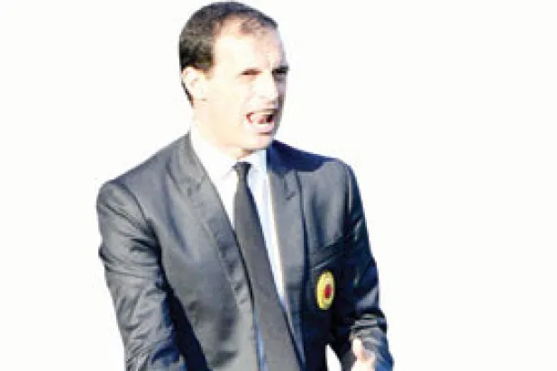 أليغري في مهب الريح.. ولاتسيو وفيورنتينا.. مفترق طرق