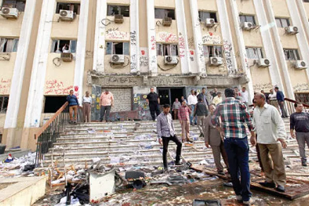 الأمن المصري يحرر رئيس جامعة الأزهر بعد «نداء استغاثة»