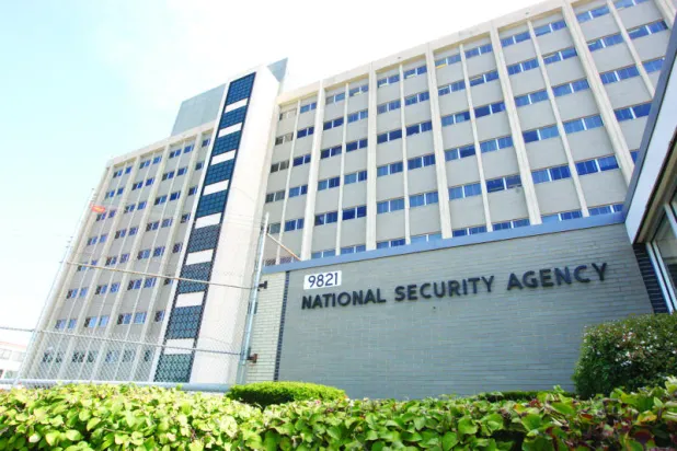 اتجاه لتعيين شخصية مدنية على رأس أكبر وكالة تجسس أميركية