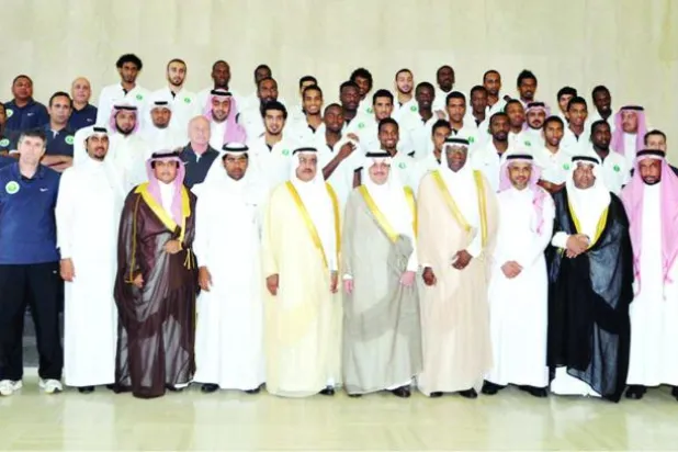 سعود بن نايف للاعبي المنتخب السعودي: أسعدوا جماهيركم بنقاط العراق