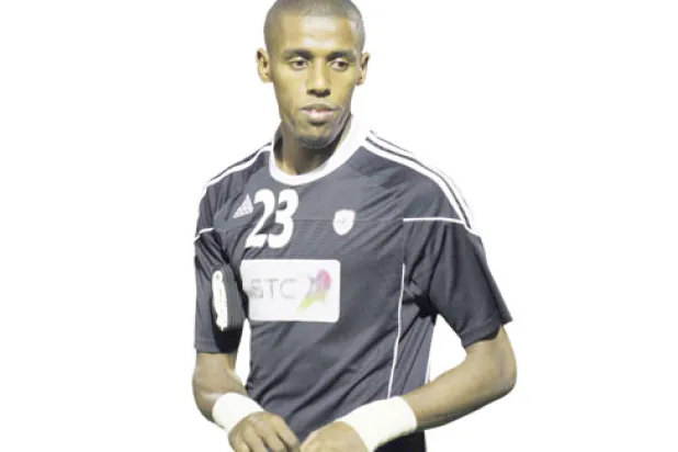 عقوبة خصم جديدة تصعد التوتر بين شيعان وإدارة الشباب إلى لجنة الاحتراف