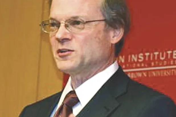 مارك فيتزباتريك لـ {الشرق الأوسط} : الاتفاق يزيد الفترة التي تحتاجها لصناعة أسلحة لكنه لا يوقفها