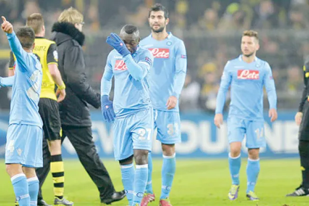 الهزيمة الثالثة لنابولي أمام دورتموند تكشف عن أزمة حقيقية في الفريق