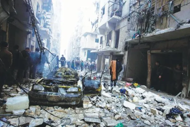 النظام يمطر حلب بالبراميل المتفجرة.. وسقوط عشرات بينهم أطفال