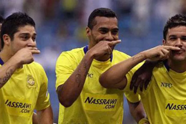 كارينيو يأمر بإبقاء إيلتون وإبعاد إيفرتون عن النصر