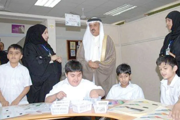 وزير التربية والتعليم البحريني لـ «الشرق الأوسط»: طورنا برامج لاستيعاب ذوي الاحتياجات الخاصة