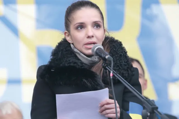 ابنة تيموشينكو تدعو الرئيس الأوكراني لانتهاج حذو نظيره الروسي وإطلاق والدتها