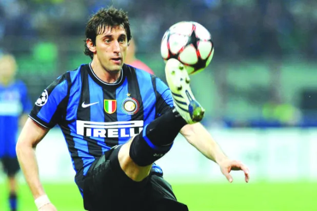 ميليتو يحمل آمال الإنتر لتحقيق المركز الثالث رغم «عامه الكارثي»