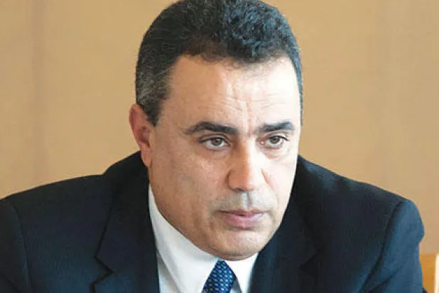 التونسيون لا يعرفون الكثير عن المهدي جمعة.. وحكومته ستضم شخصيات مستقلة