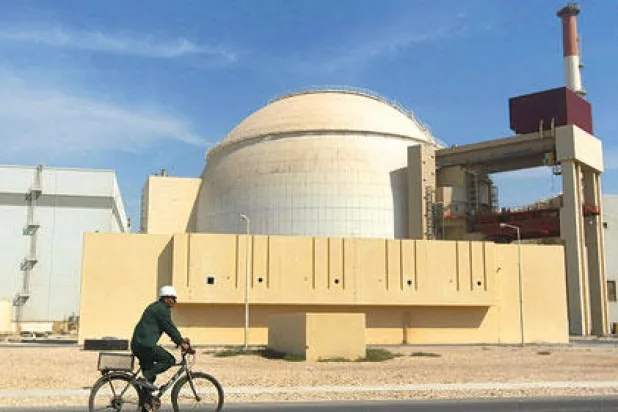 المحافظون الإيرانيون يضغطون للهيمنة على فريق التفاوض النووي