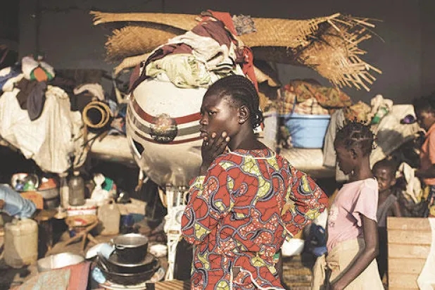 بانغي تفتقد الأمان.. إلا في مخيم تحرسه القوات الفرنسية