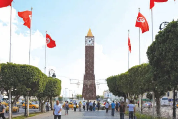 جمعة يعول على كفاءات تونسية بخبرة خارجية لمواجهة وضع اقتصادي خانق