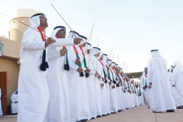 الإماراتيون يجذبون زوار «الجنادرية 29» بـ«اليولة» و«الرزفة»