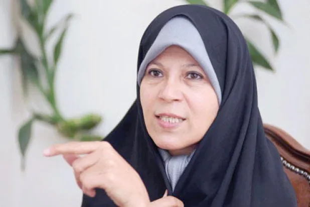 فائزة رفسنجاني: حكومة روحاني معادية للمرأة