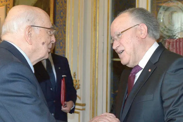 دعوات في تونس لاستقالة المرزوقي وبن جعفر إذا كانا يعتزمان الترشح للرئاسة