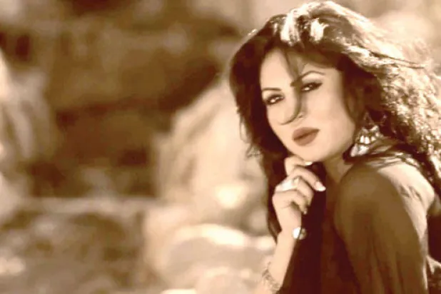 شهلا زلاند.. مطربة أفغانية مناضلة تتسلح بالموسيقى والأغاني