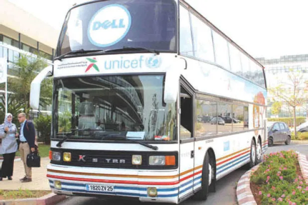 حافلة بطبقتين لتعليم خمسة آلاف شاب في علوم الكومبيوتر بمدن المغرب