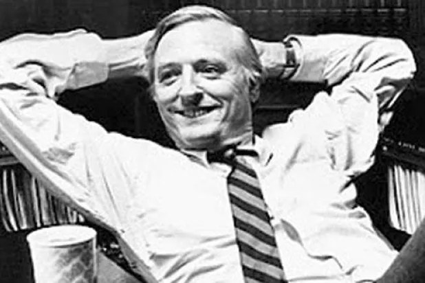 وليام باكلي يشعر بالملل من الحياة ومستعد للرحيل