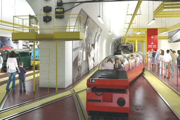 الزوار يتمكنون من ركوب القطار الذي يعمل بالكهرباء ومن دون سائق