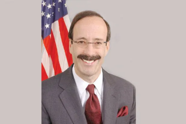 إليوت إينغل لـ {الشرق الأوسط}:  الدور الذي تلعبه السعودية في المنطقة  مهم وتعزيز العلاقات بين الرياض وواشنطن ضروري