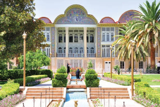 تعتبر حديقة «إرم» في مدينة شيراز من المتنزهات الرائعة التي تجذب السياح في إيران