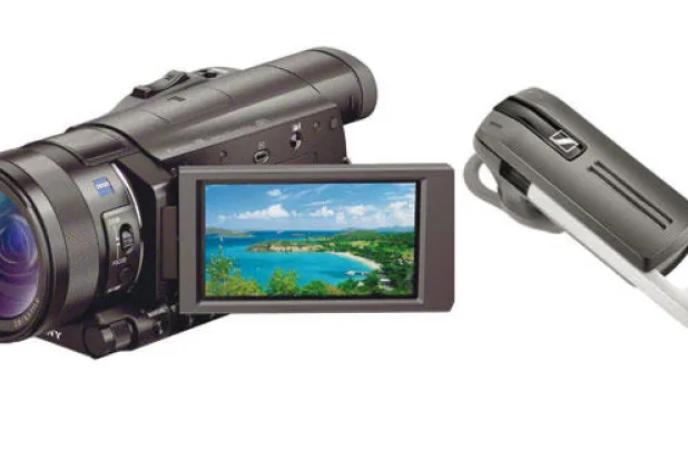 سماعة نقية الصوت وكاميرا فيديو جديدة من «سوني»