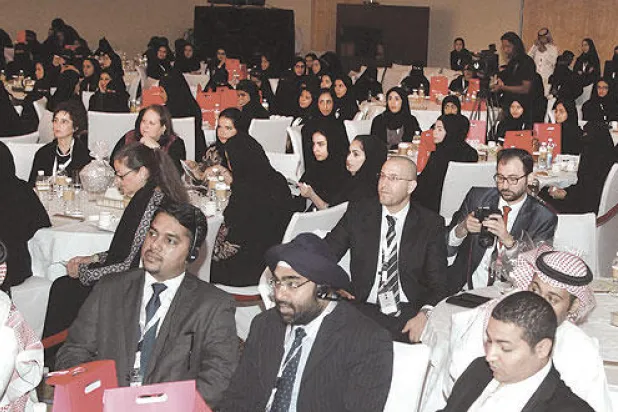 ثلاثة آلاف فرصة عمل بانتظار السعوديات في «خطوة قبل التوظيف»