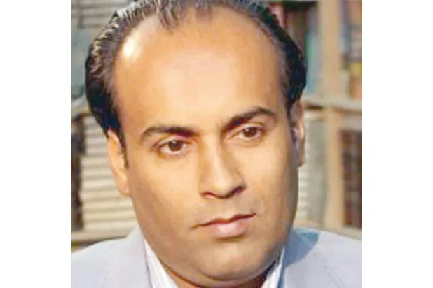 العراقي أحمد سعداوي يفوز بجائزة «البوكر» العالمية للرواية العربية