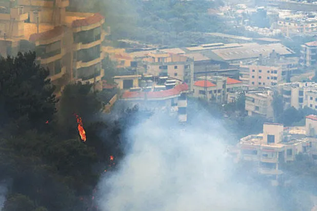 الرئيس اللبناني يختتم جلسات الحوار الوطني.. وحرائق قرب القصر الجمهوري