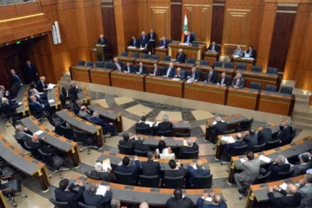 التباين القانوني والسياسي بتفسير نصاب الجلسة يضاعف معوقات انتخاب الرئيس اللبناني