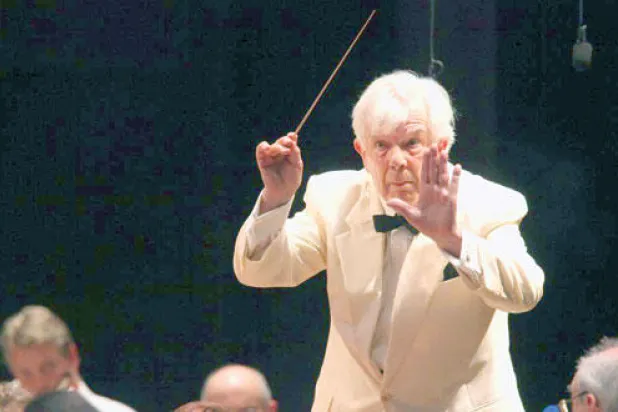 المايسترو الوقور فون دوهناني يقدم موسيقى بيتهوفن دون طلاء