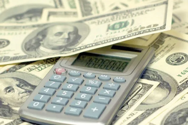 الأسواق الناشئة تتهافت على شراء {الدولار الرخيص} لزيادة احتياطي النقد الأجنبي