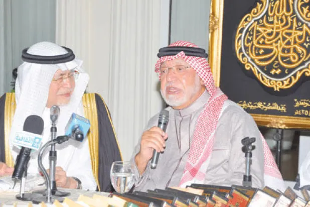 عبد المقصود خوجه: ماذا تفعل الثقافة إزاء مجتمع يعشق الفن والرياضة؟