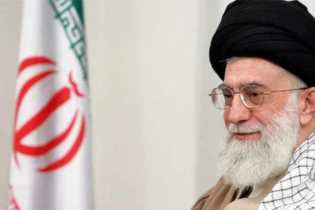 خامنئي: حلحلة المشاكل تأتي من الداخل وليس من خارج الحدود