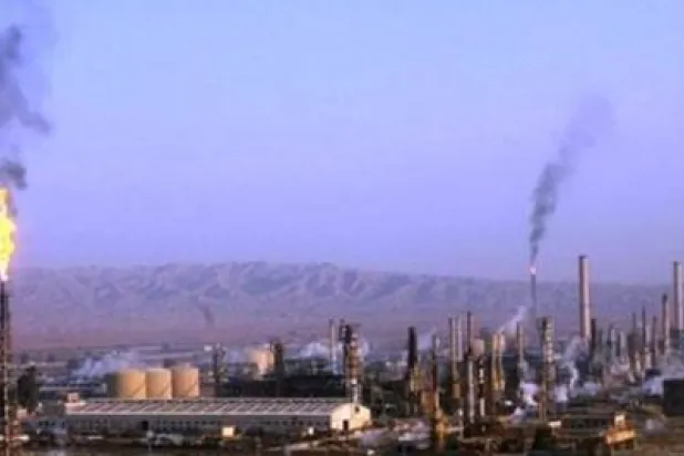 العراق يفقد أكبر مصافيه.. والمعارك تصل إلى بعقوبة