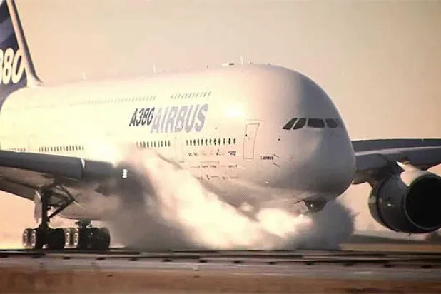 تجهيز مطار الكويت الدولي لاستقبال أول طائرة ايرباص إيه 380 العملاقة