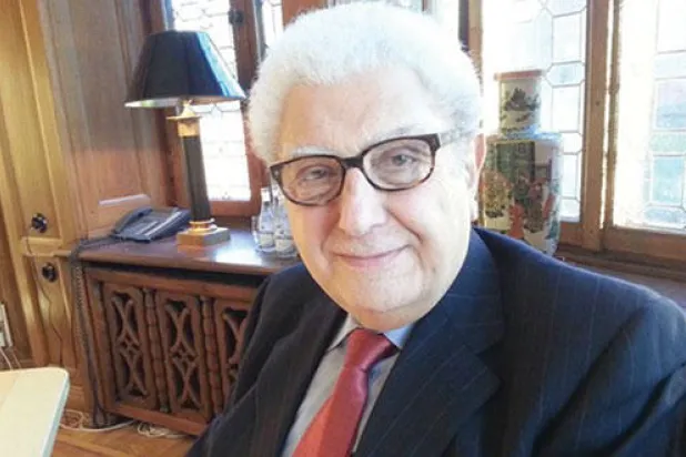 شريف بسيوني لـ {الشرق الأوسط}: سوريا وإيران وروسيا تعمد لاستعمال «المنظمات الإرهابية» لغاية قانونية لم ينتبه إليها الإعلام