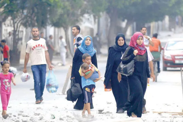 قلق وترقب حذر في أوساط السكان في غزة مع بدء الحرب البرية