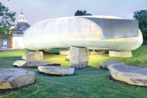 المعماري التشيلي سميلجان راديش يصمم المعرض الصيفي لغاليري السيربنتاين اللندني